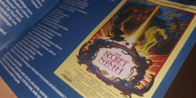 The Secret of NIMH interior cuadernillo movie póster