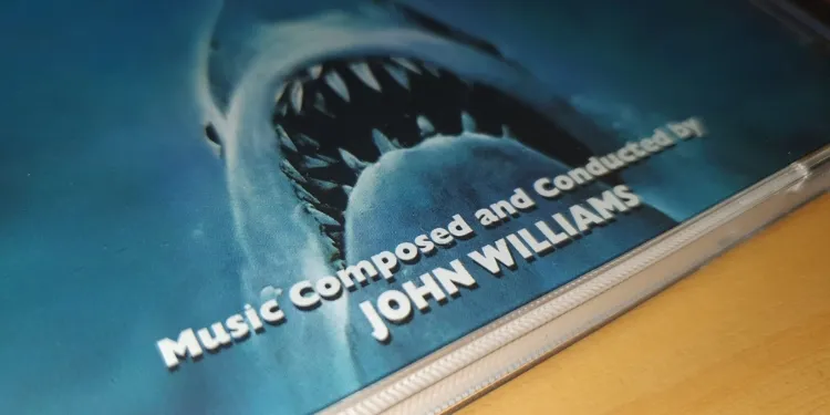 musica tiburon intrada john williams