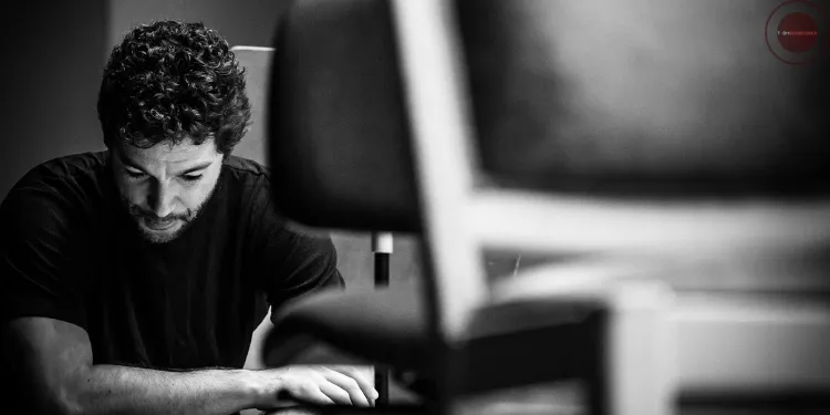 Iván Palomares creando