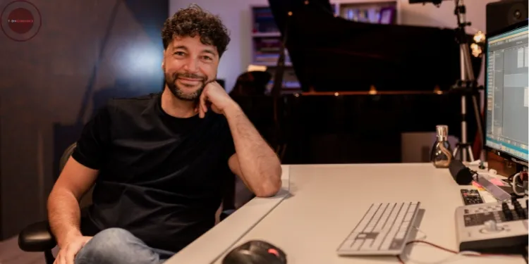 Iván Palomares estudio