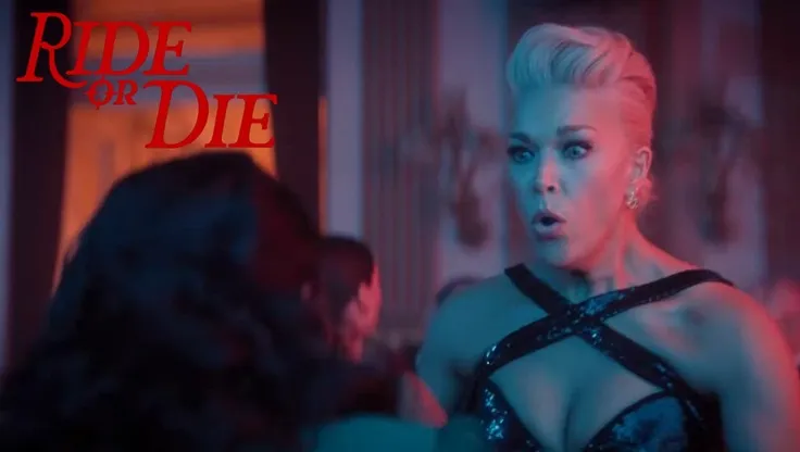 Escena de la serie Ride or Die